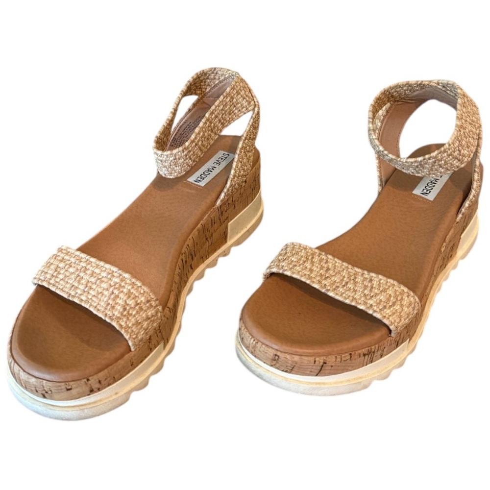 Steve Madden Women's Woven Tan Platform Sandals and woven clutch set